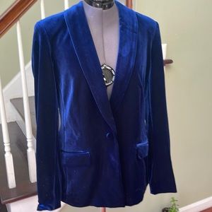 Beautiful velvet blazer